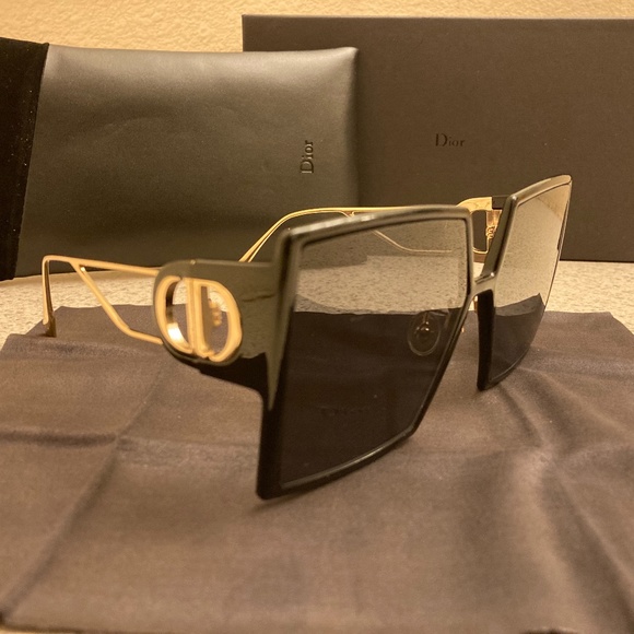Dior Accessories - Christian Dior montaigne square sunglasses